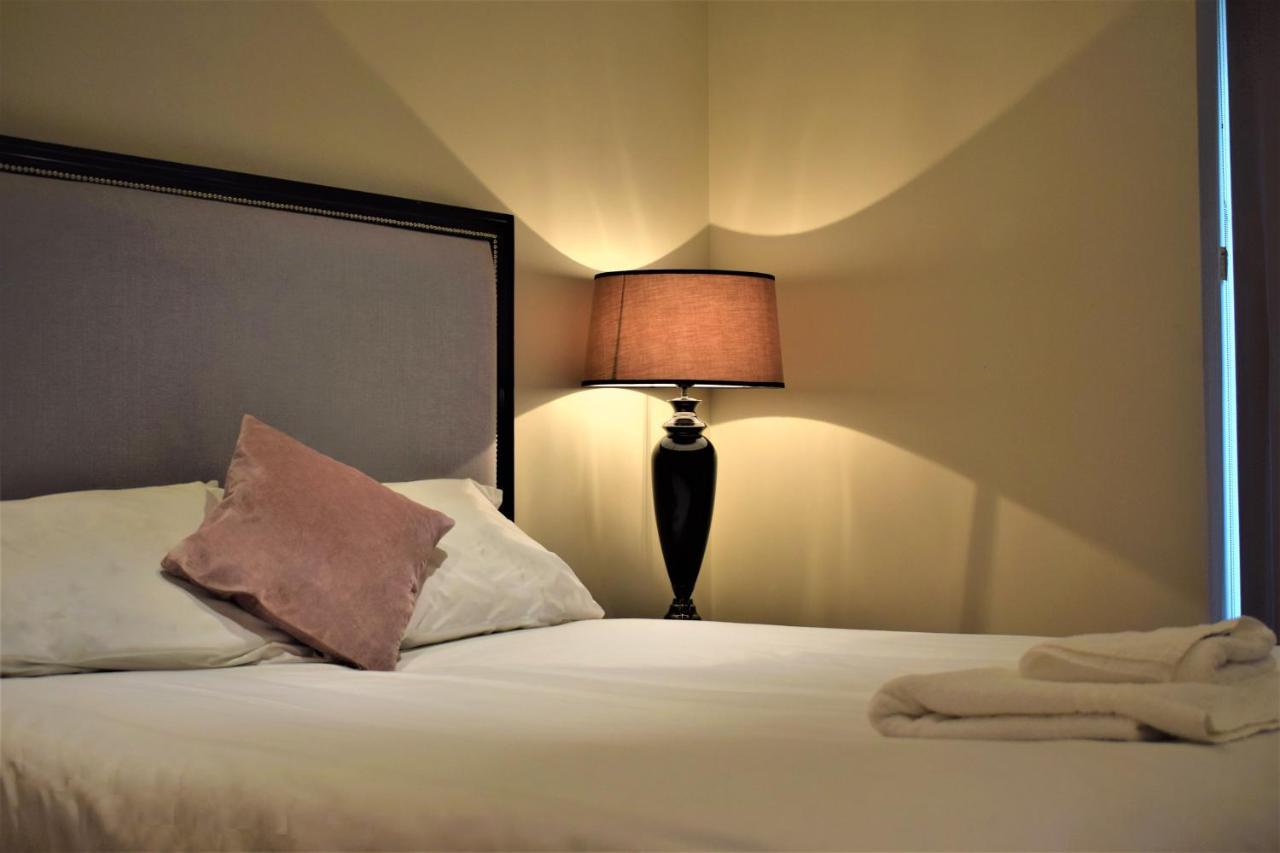 Lux Living Apartments - Alpha Apartments CBG Εξωτερικό φωτογραφία
