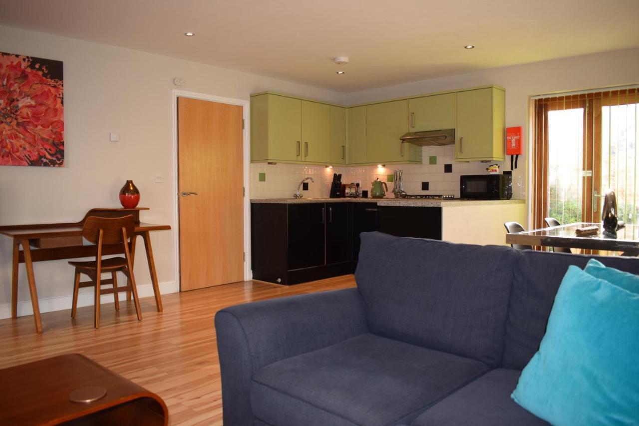 Lux Living Apartments - Alpha Apartments CBG Εξωτερικό φωτογραφία